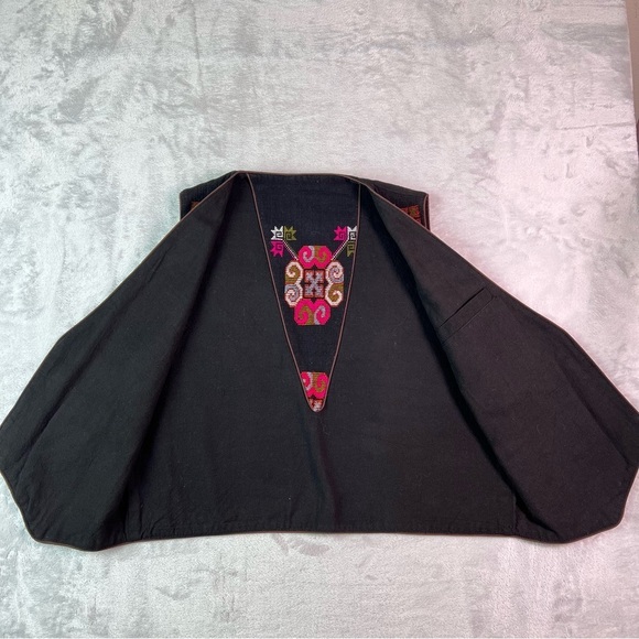 Embroidered Vest Women's Small* Retro Cross Stitch Black Pink Red Granny Core - Picture 12 of 12